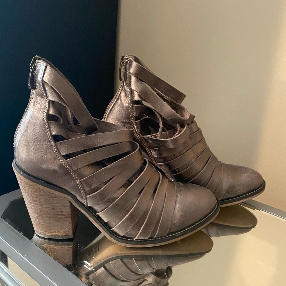 Free People HYBRID Strappy Heel